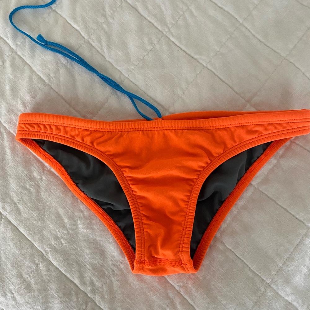 Jolyn Midl bottoms
